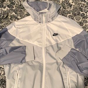 Nike Windbreaker size small